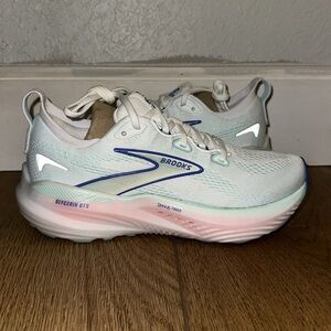 Women’s Brooks Glycerin GTS 22